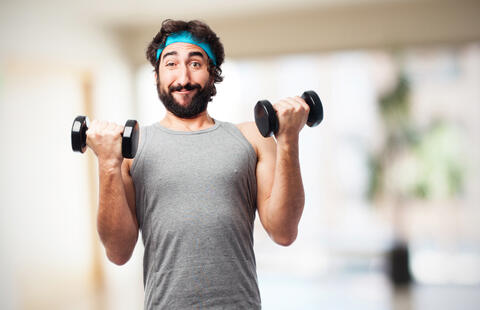 Har du en kjæreste eller venn som du vil gi noe ekstra til? Her har vi laget en liste over 10 gavetips til ham. Her finner du gaver til velvære, trening eller støttebandasjer.